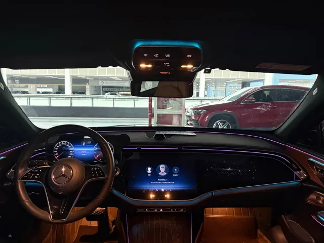 Mercedes-Benz E-Class — Фото автомобиля 15