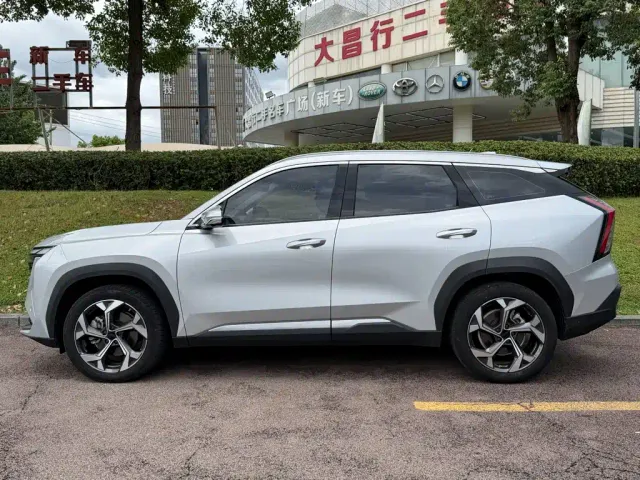 Geely Boyue L — Фото автомобиля 3