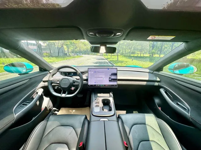 Xiaomi Auto Xiaomi SU7 2024 RWD Long Range Intelligent Driving Edition — Фото автомобиля 9