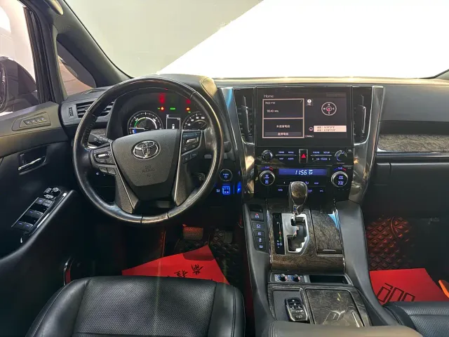 Toyota Alphard — Фото автомобиля 23