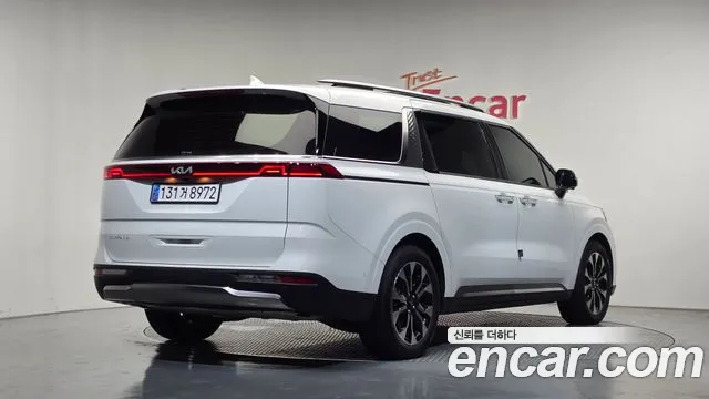 Kia Carnival 4th Gen — Фото автомобиля 2