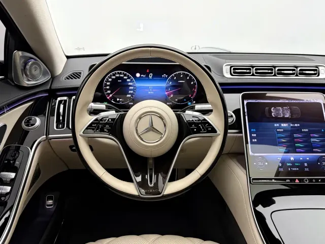 Mercedes-Benz Maybach S-Class — Фото автомобиля 11