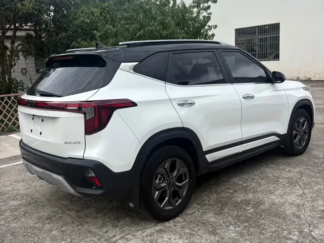 Kia Seltos — Фото автомобиля 3