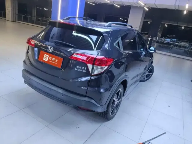 Honda Vezel — Фото автомобиля 4