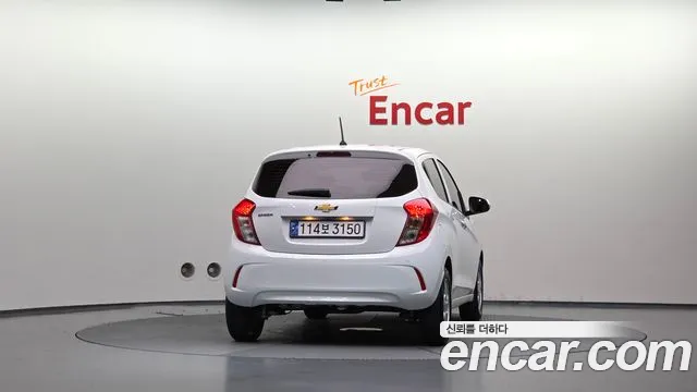 Chevrolet Spark — Фото автомобиля 4