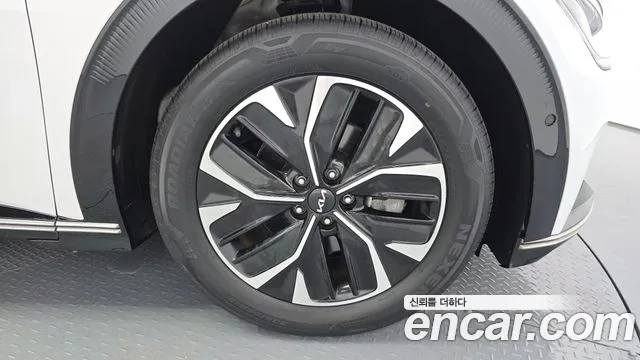 Kia EV6 Long Range — Фото автомобиля 7