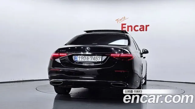 Mercedes-Benz S-Class — Фото автомобиля 4
