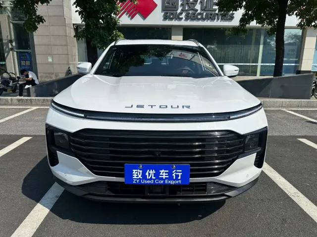 Jetour X70 Plus — Фото автомобиля 2
