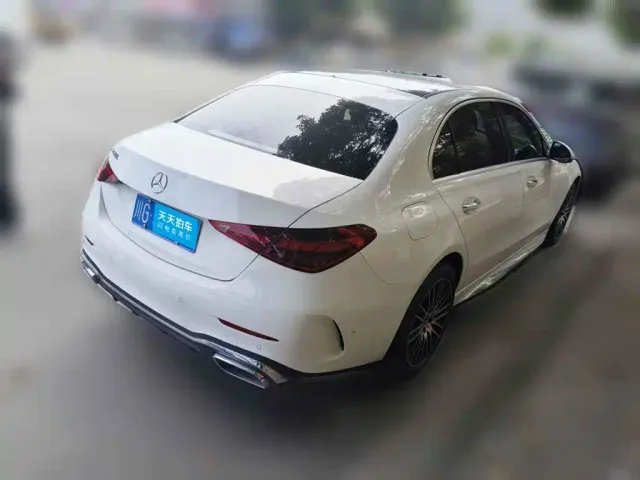 Mercedes-Benz C-Class — Фото автомобиля 2