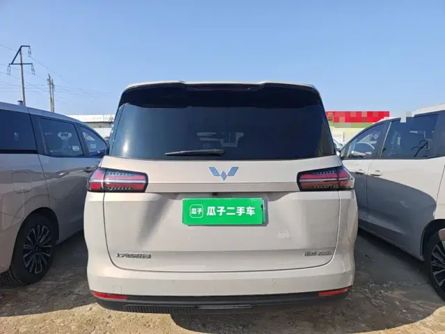 Wuling Starlight 730 — Фото автомобиля 5