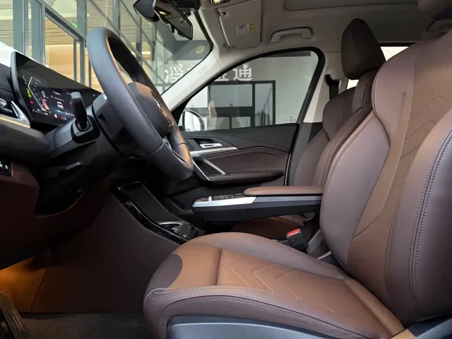 BMW X1 — Фото автомобиля 4