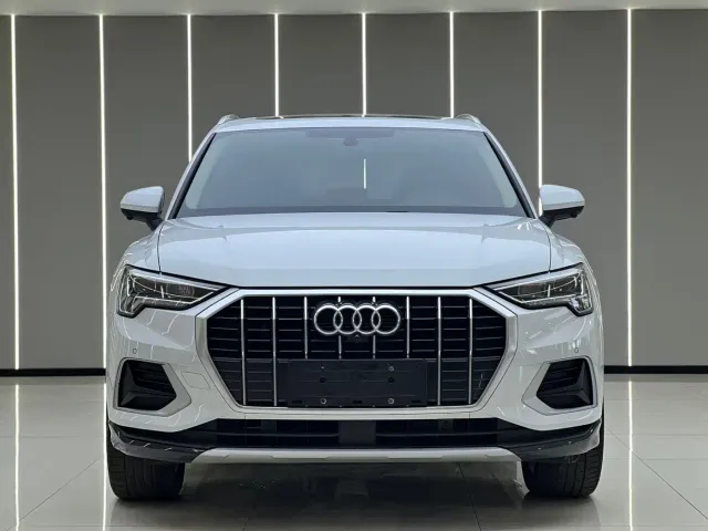 Audi Q3 — Фото автомобиля 2