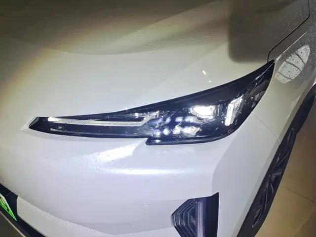 Changan Qiyuan Q05 — Фото автомобиля 5