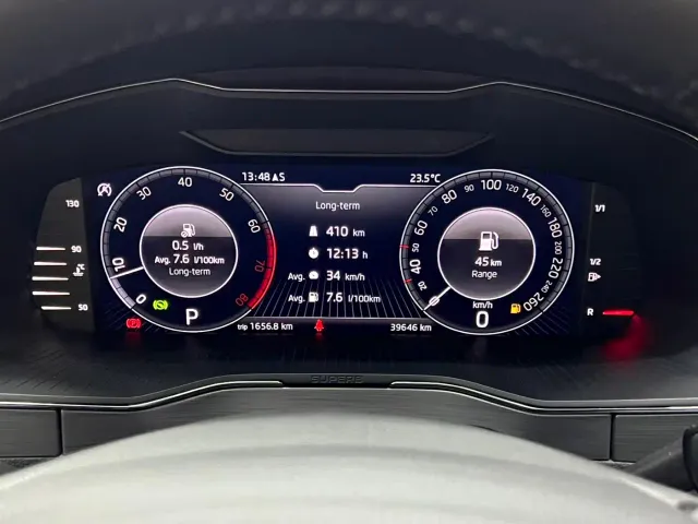 Skoda Superb — Фото автомобиля 15