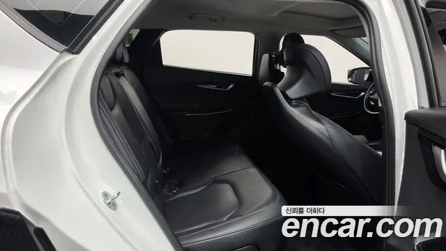 Kia EV6 — Фото автомобиля 11