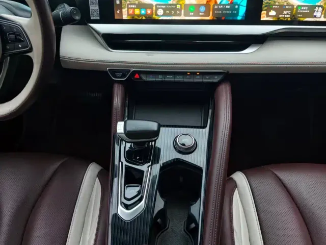 Geely Xingyue L — Фото автомобиля 8