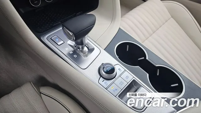 Genesis G70 New — Фото автомобиля 9