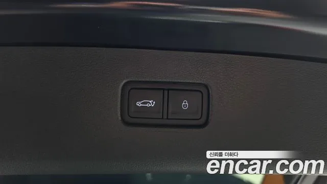 Genesis GV80 — Фото автомобиля 23