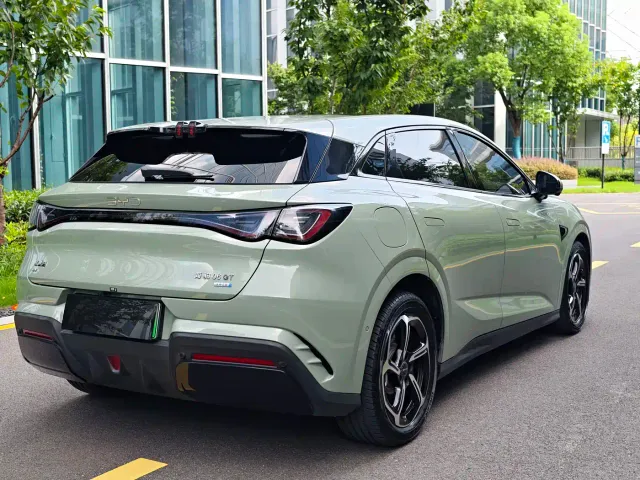 BYD Seal 06 GT — Фото автомобиля 6