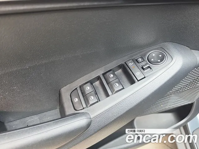 Kia Seltos New — Фото автомобиля 27