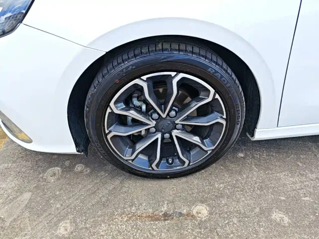 Geely Binrui — Фото автомобиля 22