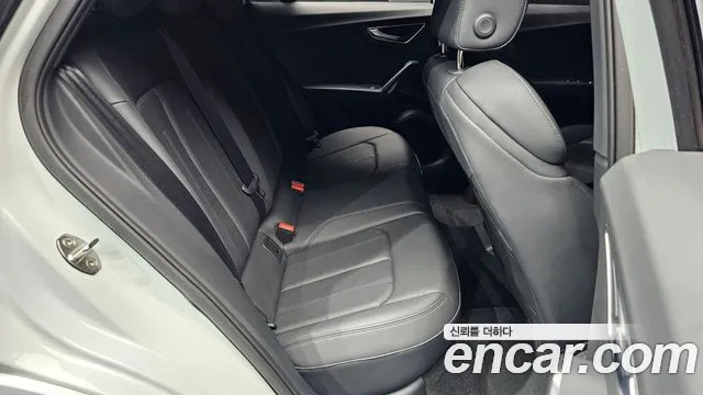 Audi Q2 35 TDI Premium — Фото автомобиля 11