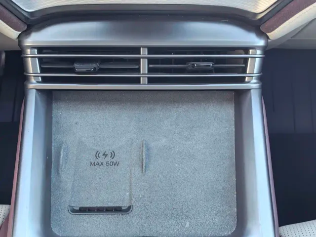 BYD Seal 07 DM-i — Фото автомобиля 21
