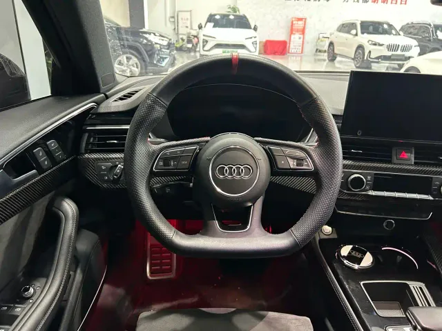Audi A4L — Фото автомобиля 12