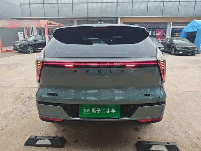 Geely Boyue L 2025 4th Gen 1.5TD DCT Splendor — Фото автомобиля 5