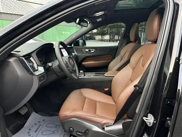 Volvo Volvo XC60 2024 B5 AWD Zhiyi Luxury Edition — Фото автомобиля 5