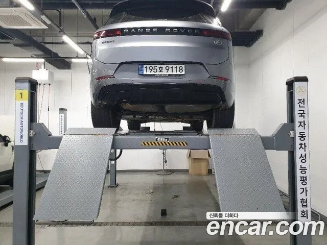 Land Rover Range Rover Sport Generation 3 — Фото автомобиля 2