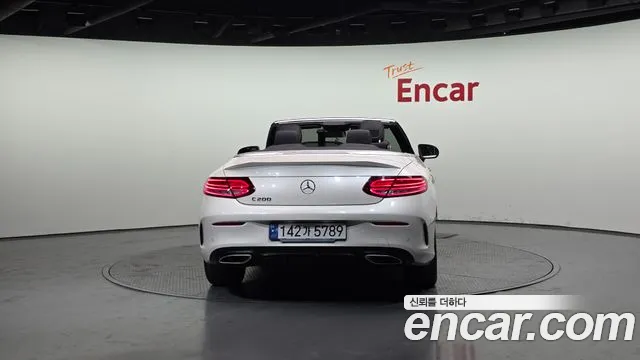 Mercedes-Benz C-Class — Фото автомобиля 4