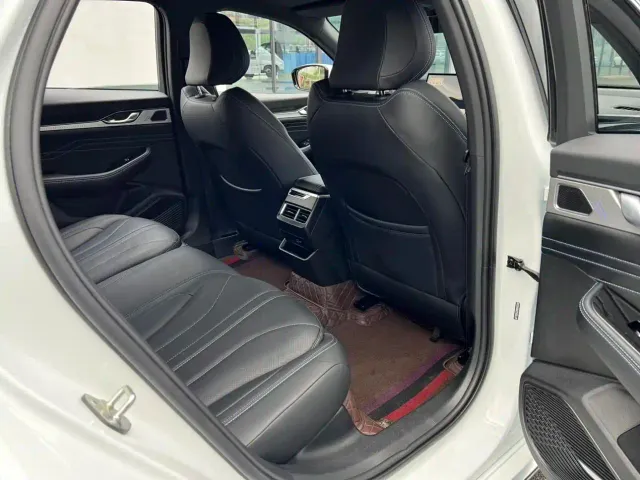 Geely Xingrui — Фото автомобиля 7