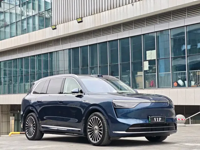 Aito M8 — Фото автомобиля 6