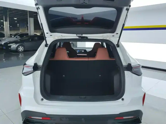 Changan X5 Plus — Фото автомобиля 4