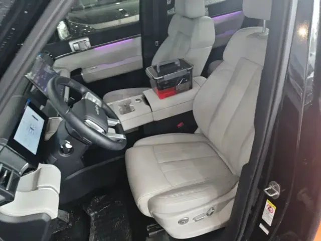 BYD FangChengBao Titanium 7 — Фото автомобиля 14
