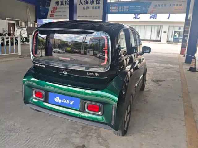 Baojun KiWi EV — Фото автомобиля 3