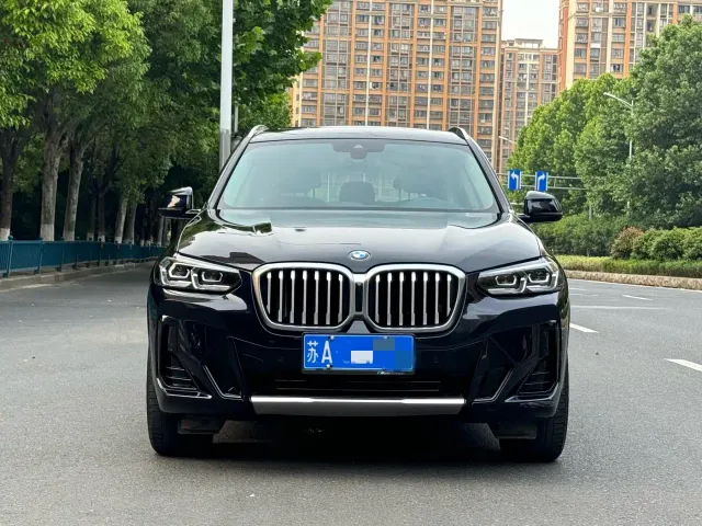 BMW X3 — Фото автомобиля 2