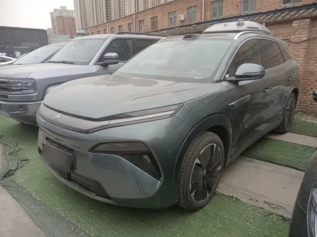 Фотография автомобиля — BYD Tang L