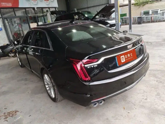 Cadillac CT6 — Фото автомобиля 7