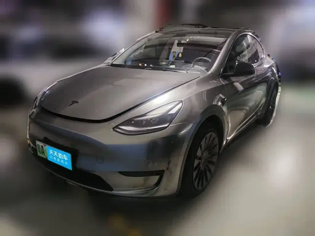 Фотография автомобиля — Tesla Model Y