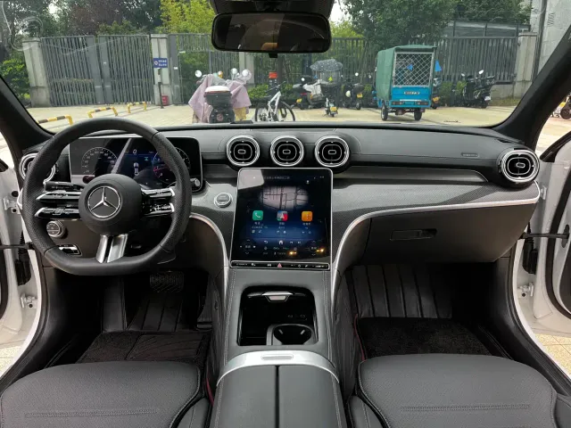 Mercedes-Benz C-Class — Фото автомобиля 5