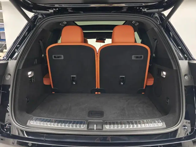 Li Auto L8 — Фото автомобиля 7