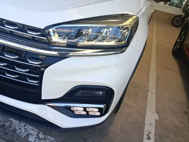 Chery Tiggo 8 — Фото автомобиля 23