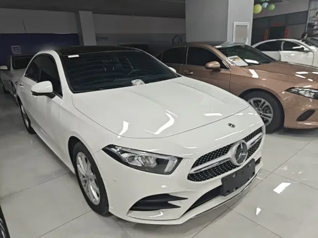 Mercedes-Benz A-Class — Фото автомобиля 3