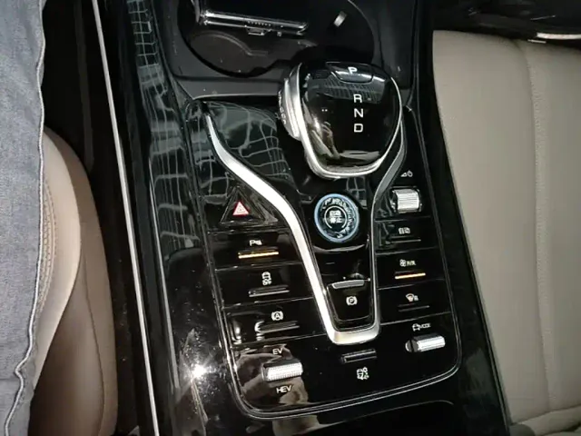 BYD Qin PLUS — Фото автомобиля 11