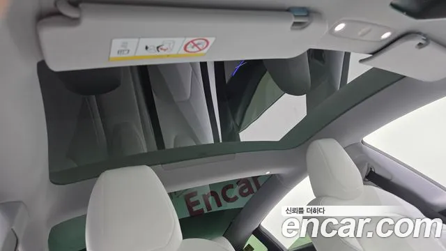 Tesla Model 3 — Фото автомобиля 19