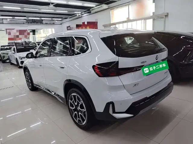 BMW X1 — Фото автомобиля 4
