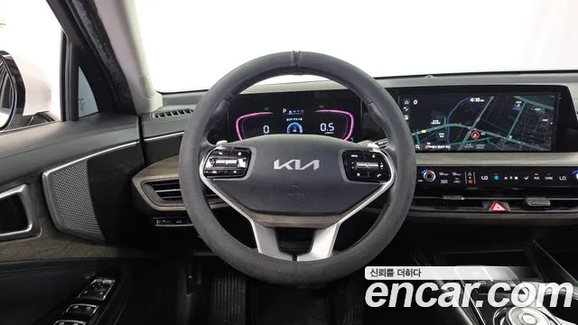 Kia K8 — Фото автомобиля 13