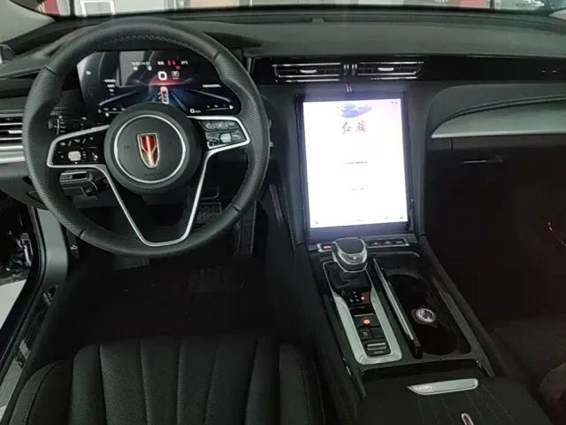 Hongqi H5 — Фото автомобиля 13